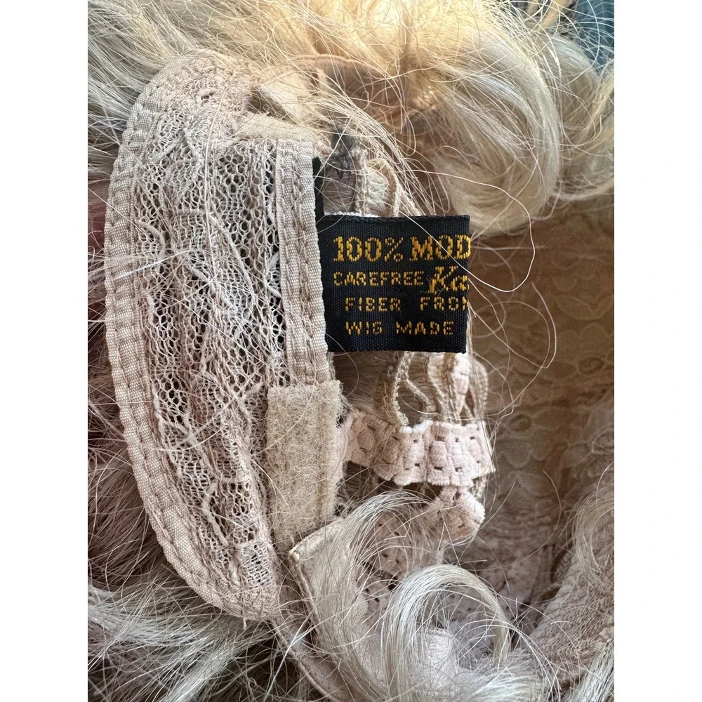 Vintage‎ Kanekalon Blonde Curly Wig Short Pixie Cut Synthetic Modacrylic Fiber